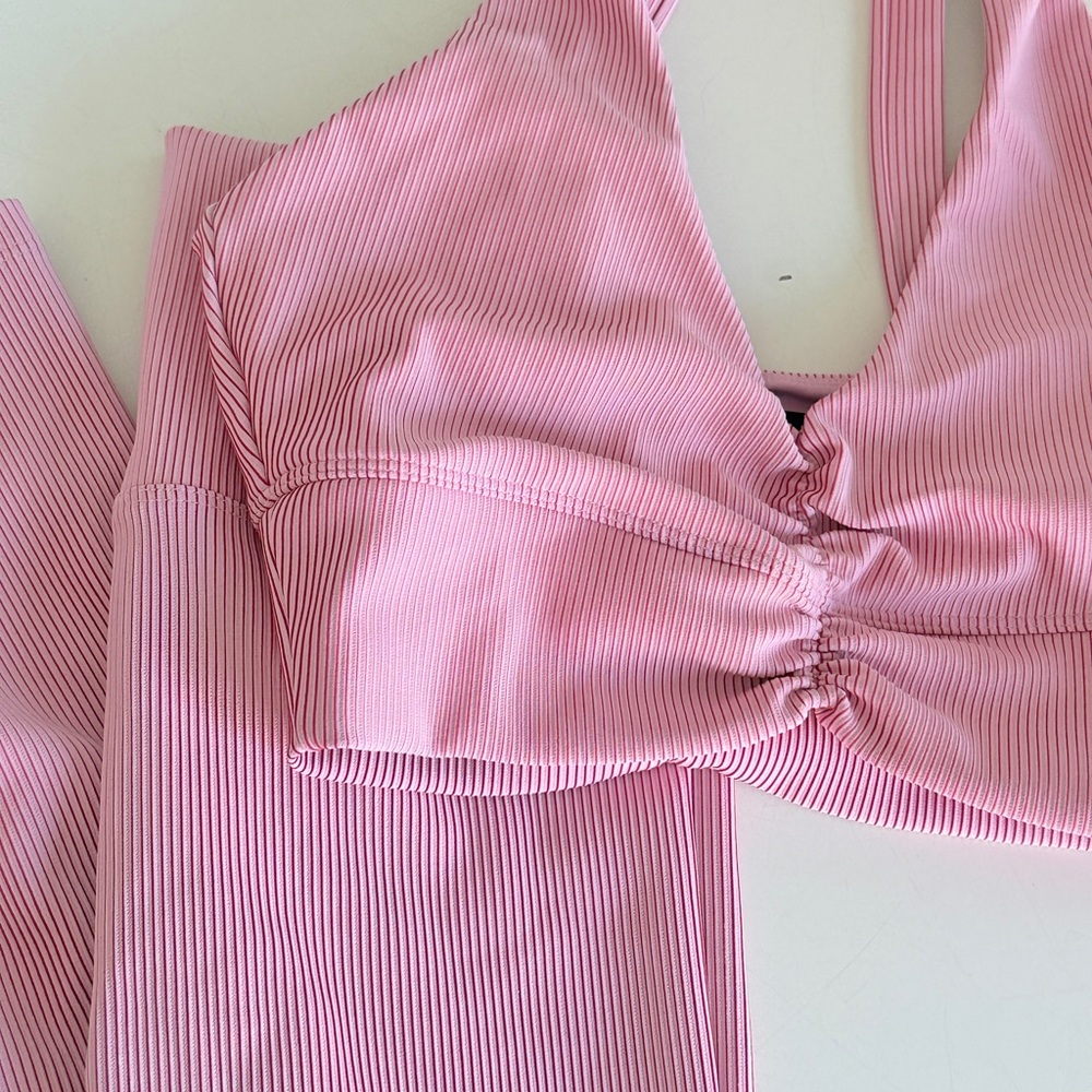 Beach Riot Pink ribbed set - Picture 2 of 3